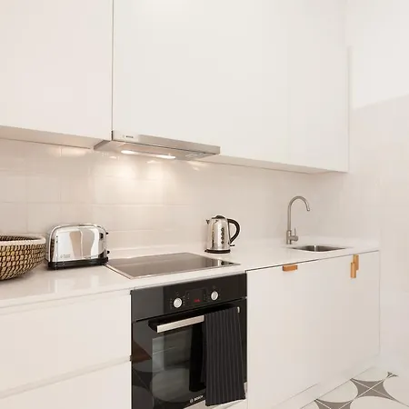 Native Tribal In By Cozzy Homes * Lisboa