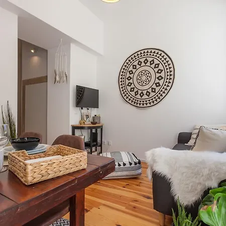 Daire Native Tribal In By Cozzy Homes *